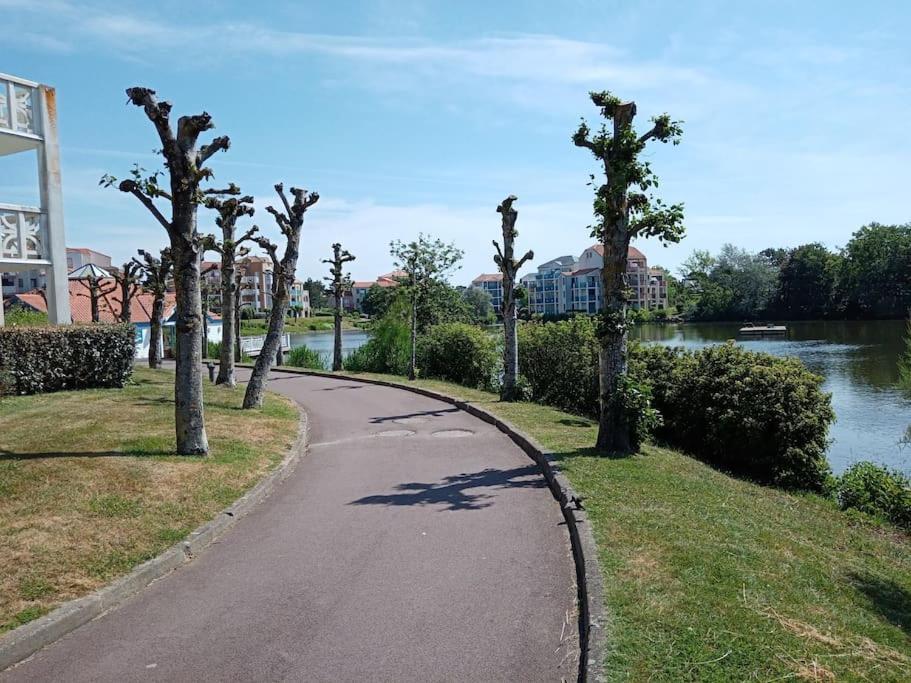 Talmont-Saint-Hilaire Studio Au Coeur Du Golf De Port Bourgenay, Proche Des Sables D'Olonne מראה חיצוני תמונה