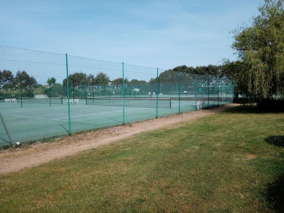 Talmont-Saint-Hilaire Studio Au Coeur Du Golf De Port Bourgenay, Proche Des Sables D'Olonne מראה חיצוני תמונה